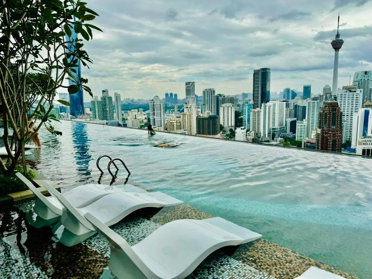 Homestay Luxury Suites At Axon Residence Kuala Lumpur