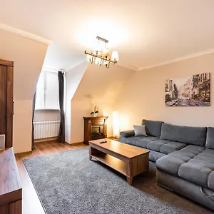 https://old-town-market-place-penthouse.warsawhotelspoland.com