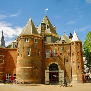 https://st-antonis-apartment.amsterdamhotelsnl.com