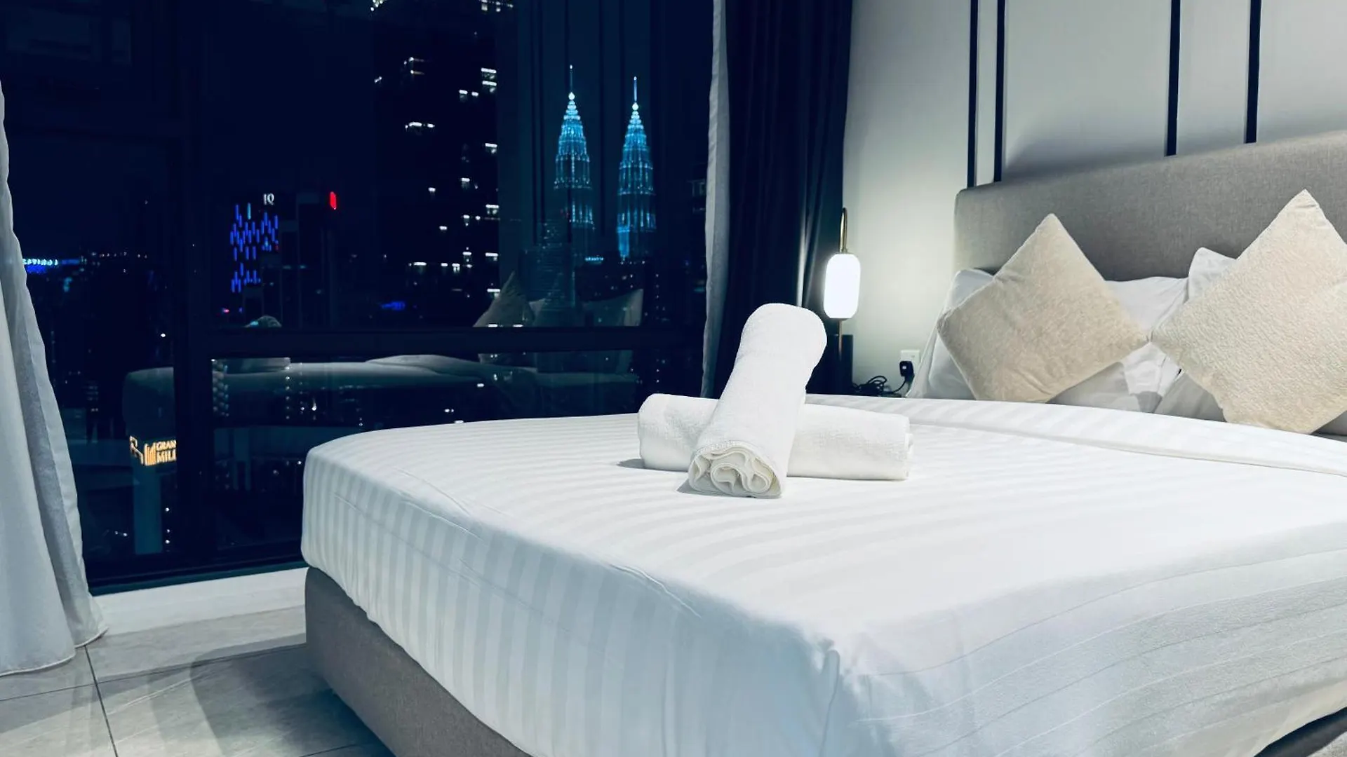 Homestay Luxury Suites At Axon Residence Kuala Lumpur Malaysia